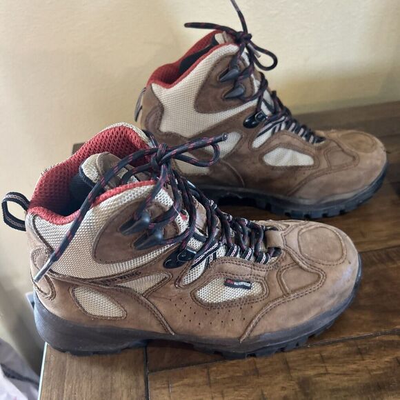 Red Wing 2375 WOMENS 8 Steel Toe Brown Hiking Work Boot Vibram Sole - Picture 5 of 10